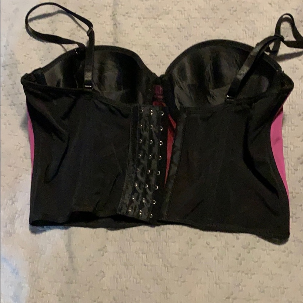 Bustier - Picture 2 of 3